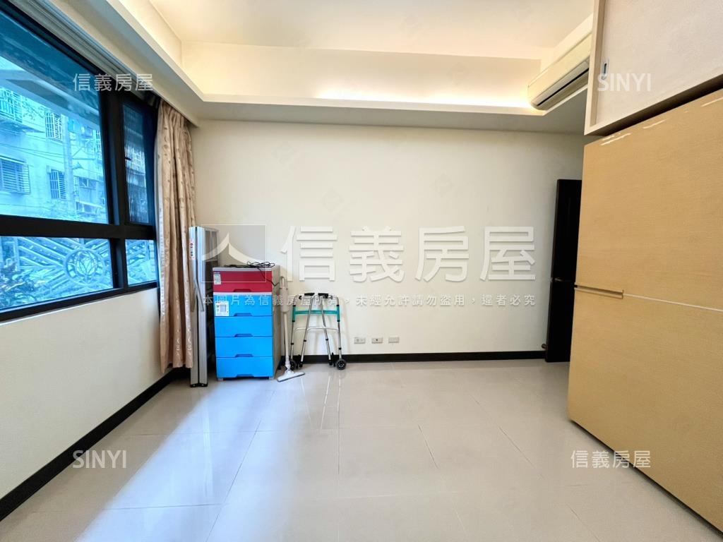 新大觀三房車位房屋室內格局與周邊環境