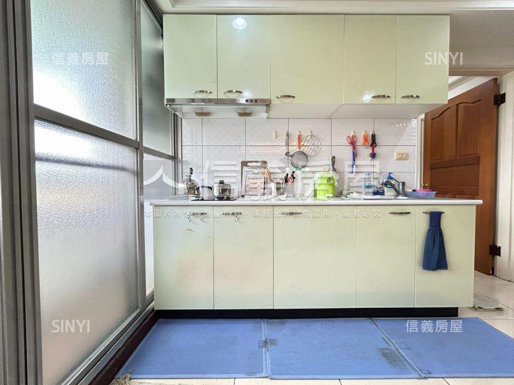 進德國小朝南雙衛浴華廈房屋室內格局與周邊環境