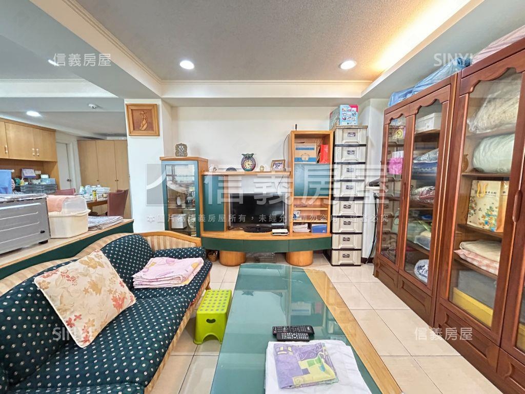 進德國小朝南雙衛浴華廈房屋室內格局與周邊環境