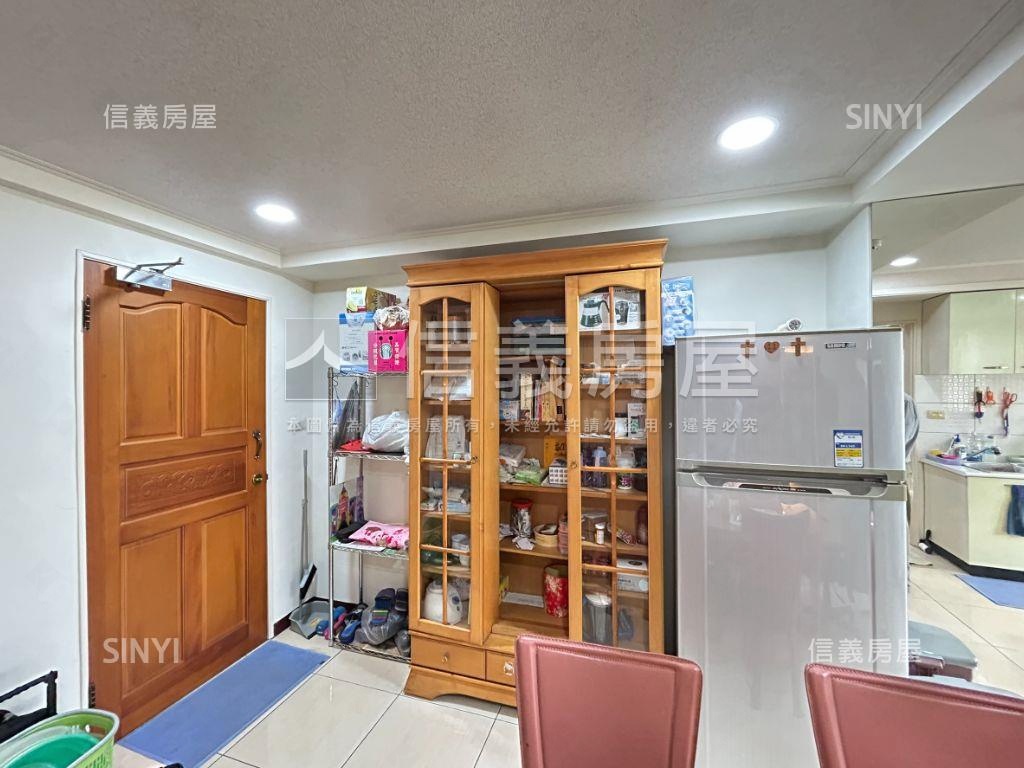 進德國小朝南雙衛浴華廈房屋室內格局與周邊環境