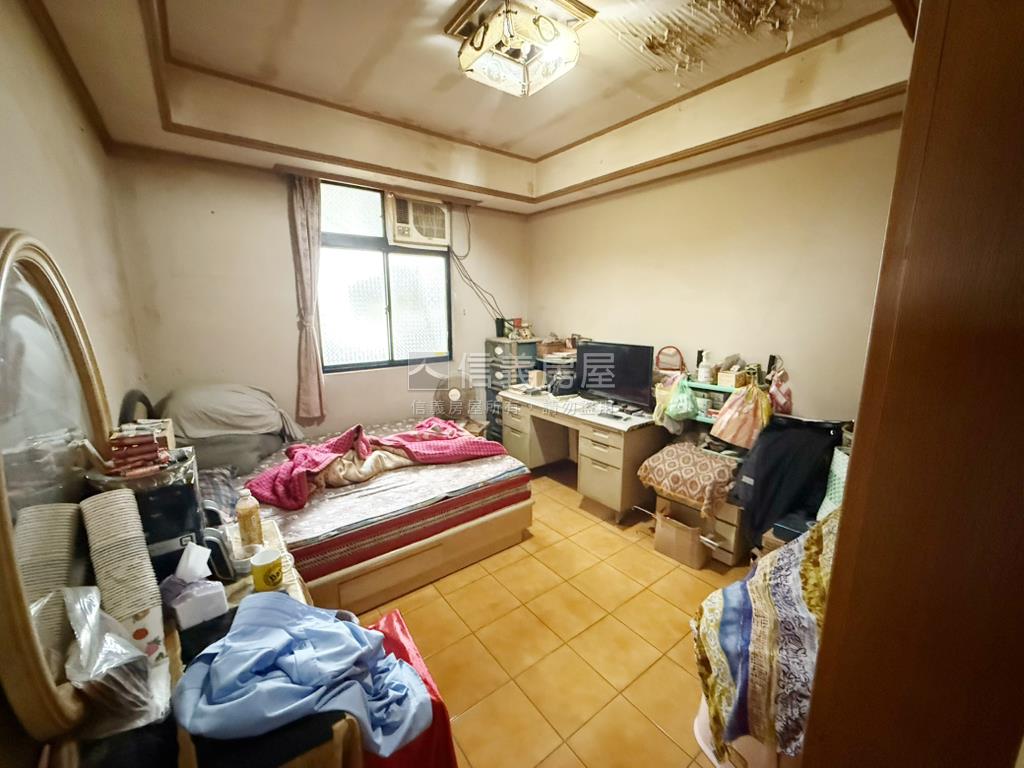 近唭哩岸捷運商一公寓房屋室內格局與周邊環境