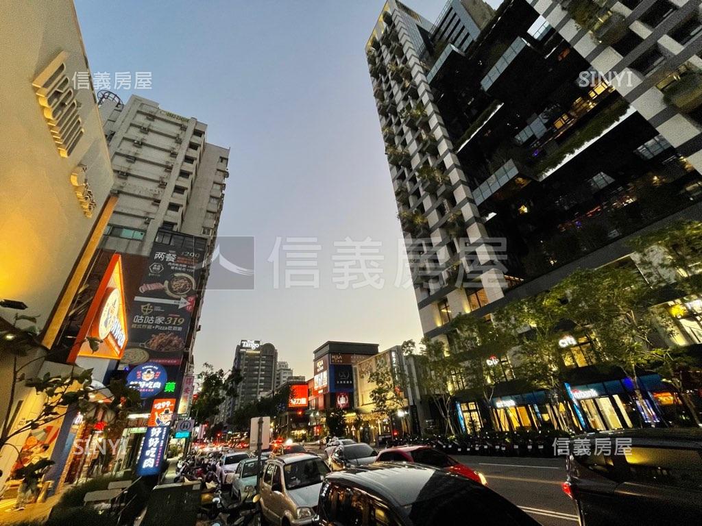 磐鈺雲華公益商圈傳家角店房屋室內格局與周邊環境