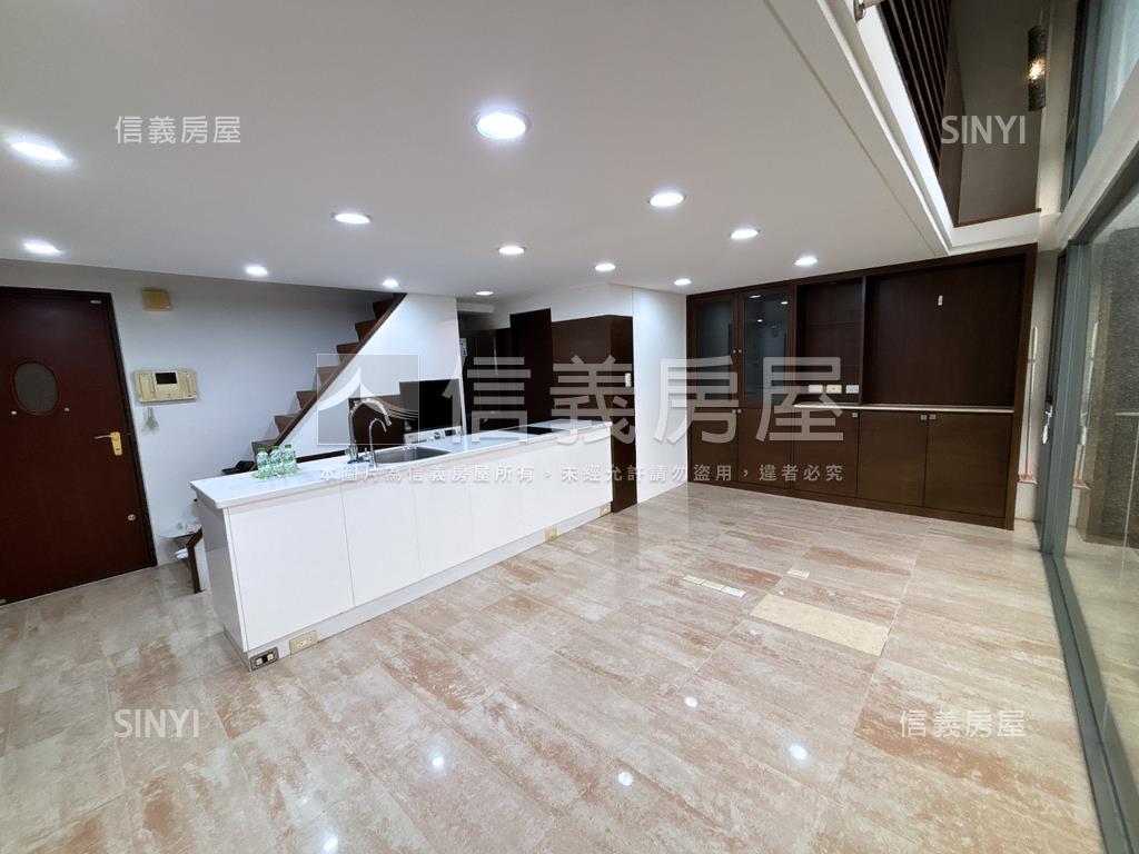 逸仙悅榕４米５挑高小豪邸房屋室內格局與周邊環境