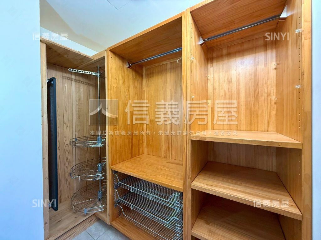 瑞御首席採光大三房車位房屋室內格局與周邊環境