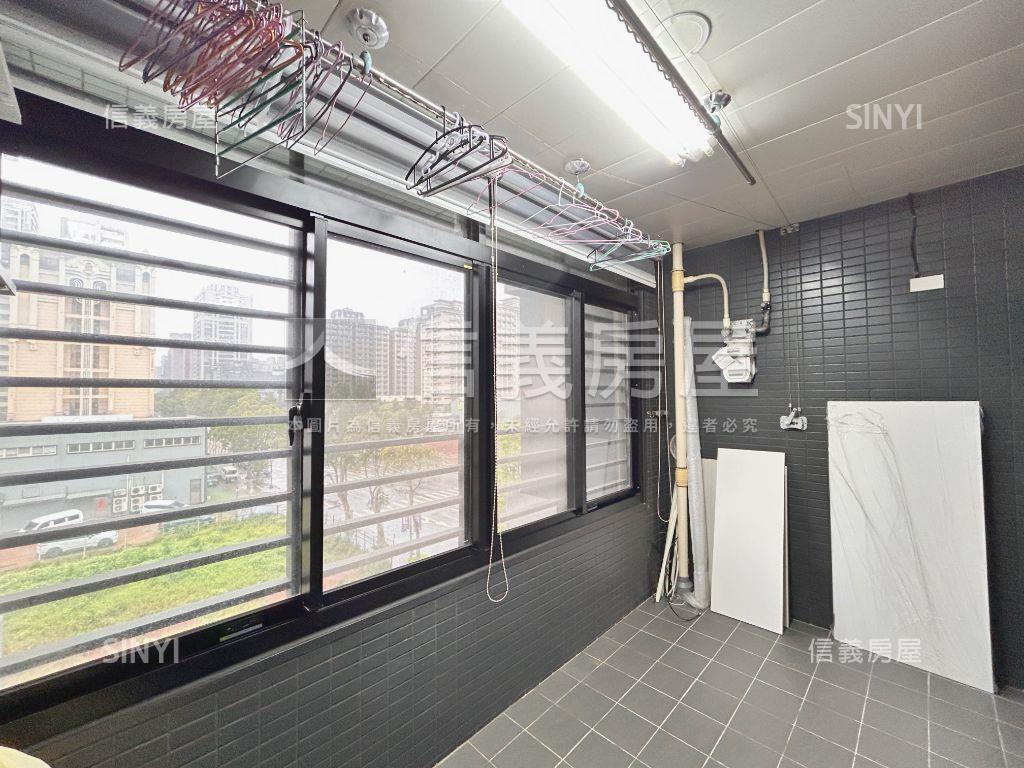 Ａ９長虹天際指標豪邸房屋室內格局與周邊環境