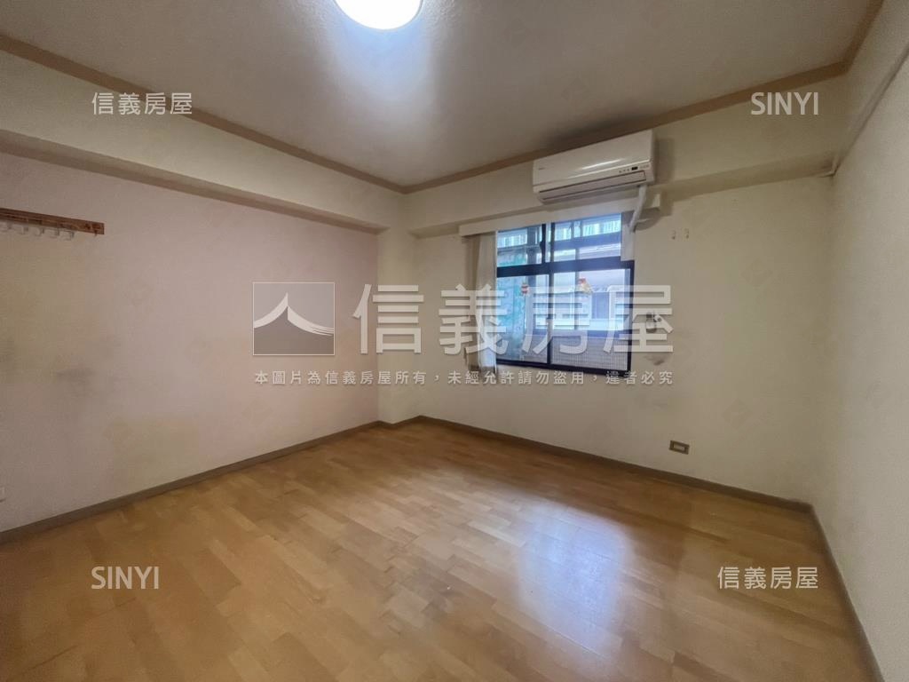 士東國小旁管理電梯四大房房屋室內格局與周邊環境