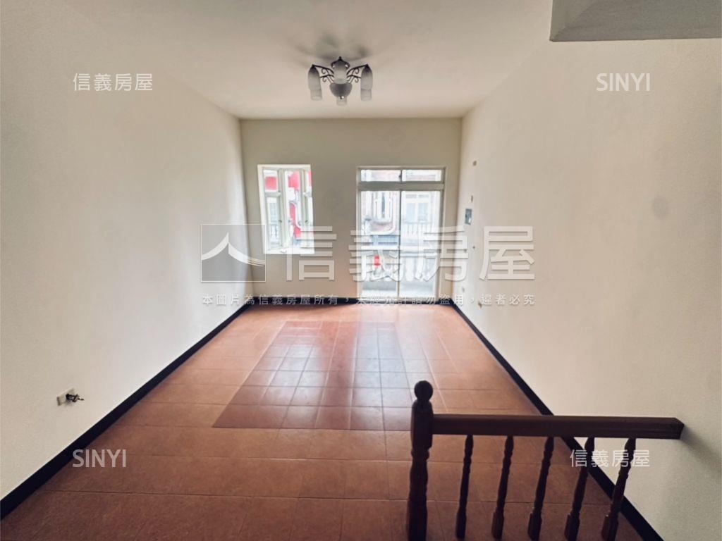 月眉路一段舒適透天房屋室內格局與周邊環境