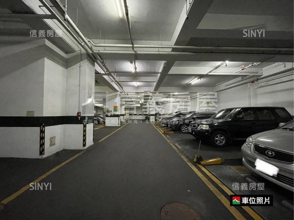 來財中國醫商圈熱鬧店面房屋室內格局與周邊環境