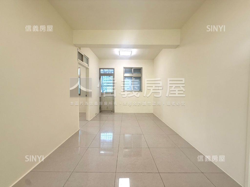 重劃區旁免爬高二樓公寓房屋室內格局與周邊環境