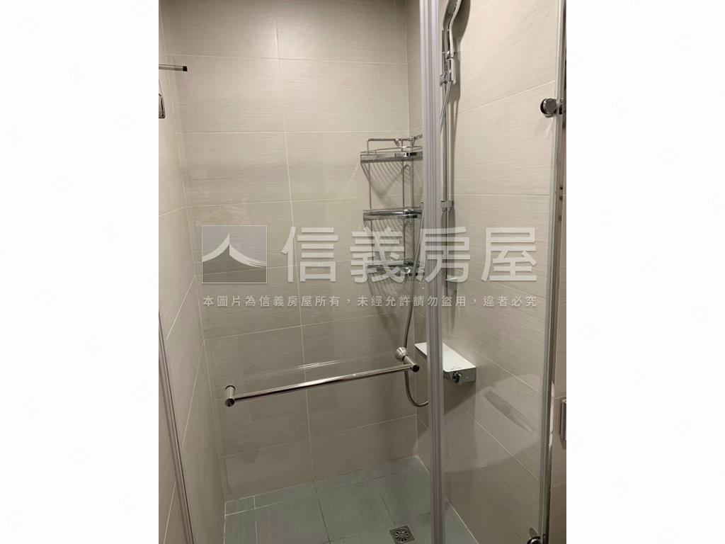 江翠北Ｅ區溫馨兩房車位房屋室內格局與周邊環境
