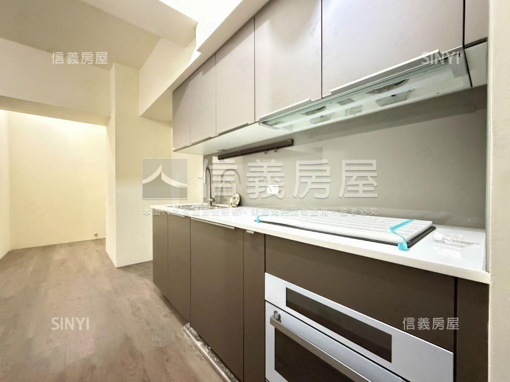 華友聯２房雙衛平車房屋室內格局與周邊環境