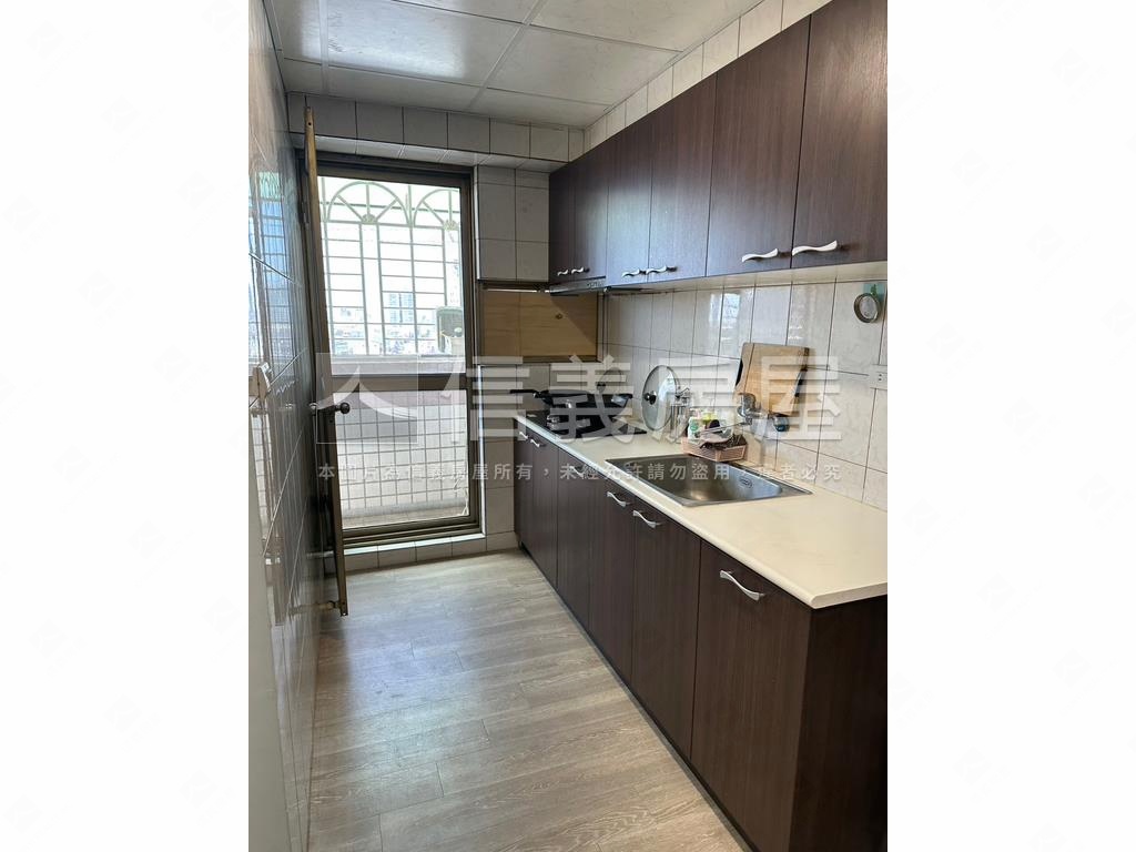 專任約探索公園景觀美兩房房屋室內格局與周邊環境