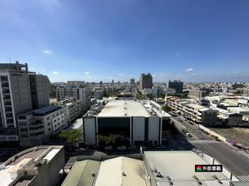 專任約探索公園景觀美兩房