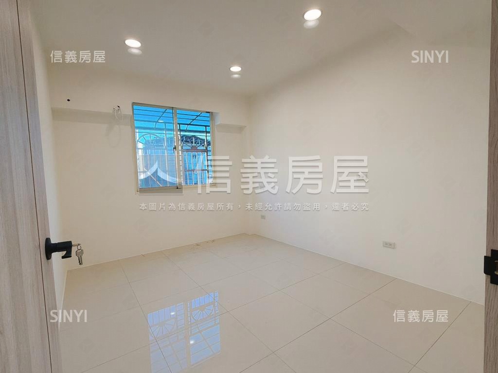 板南線大４房房屋室內格局與周邊環境