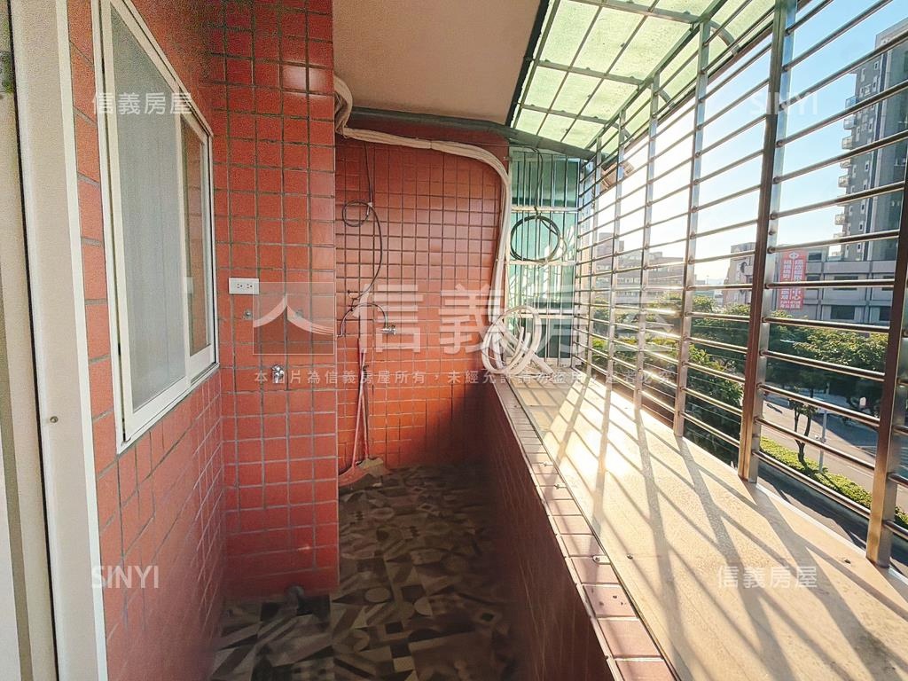 板南線大４房房屋室內格局與周邊環境