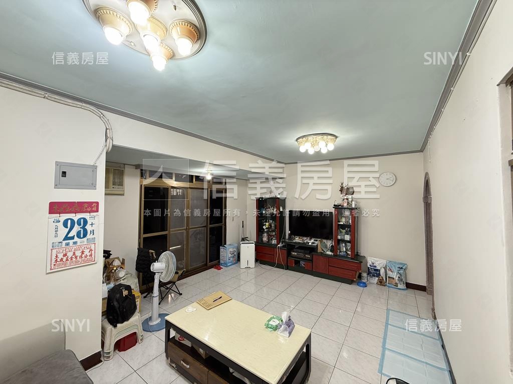 ★溫馨★一樓大空間機能好房屋室內格局與周邊環境