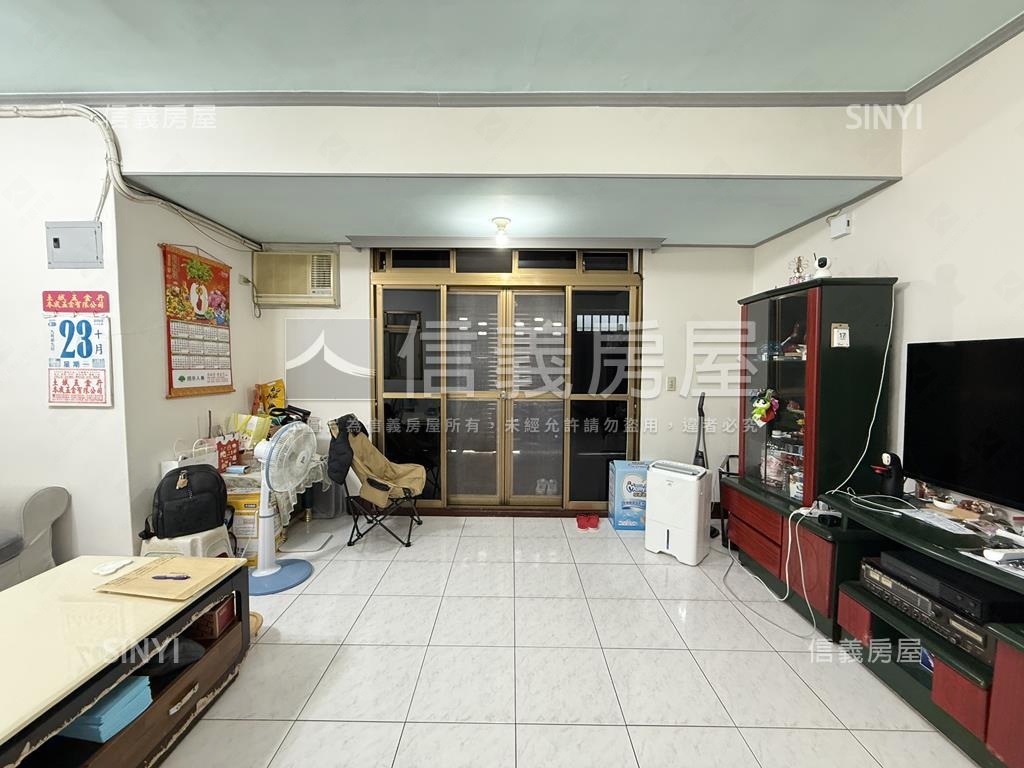 ★溫馨★一樓大空間機能好房屋室內格局與周邊環境