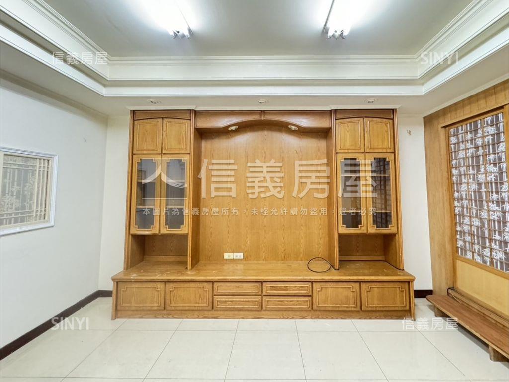 燙金幸福路黃金二樓房屋室內格局與周邊環境