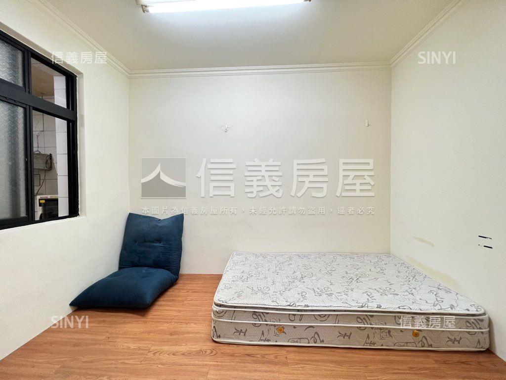 燙金幸福路黃金二樓房屋室內格局與周邊環境