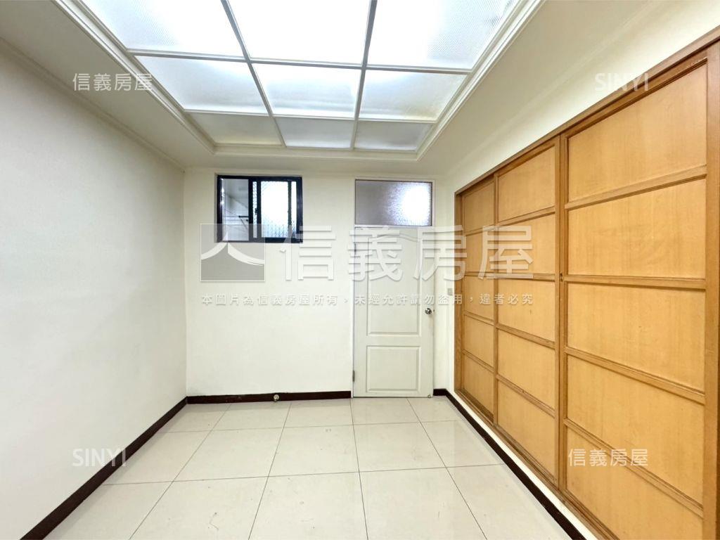 燙金幸福路黃金二樓房屋室內格局與周邊環境