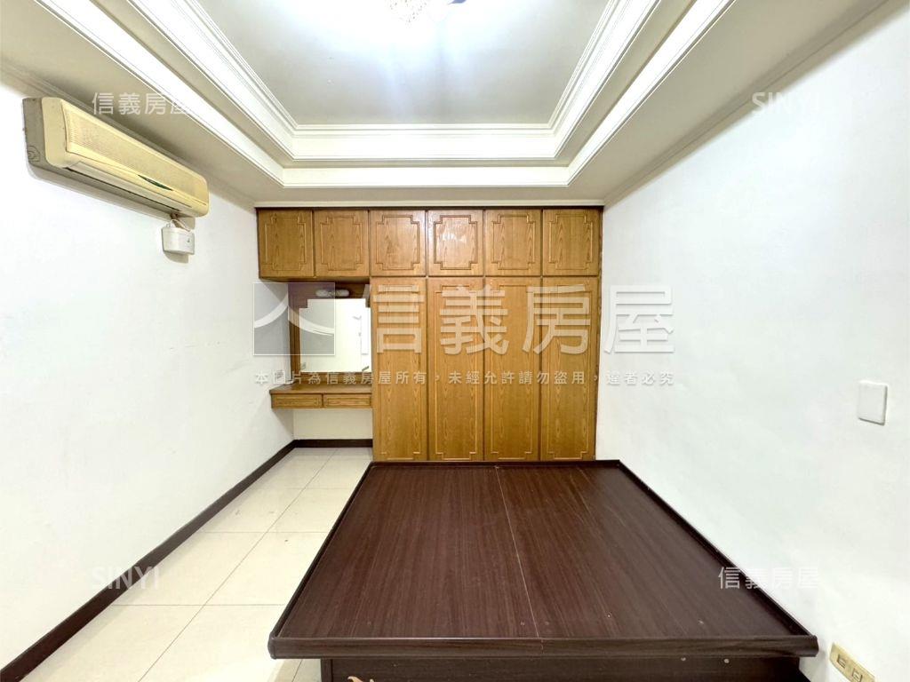 燙金幸福路黃金二樓房屋室內格局與周邊環境