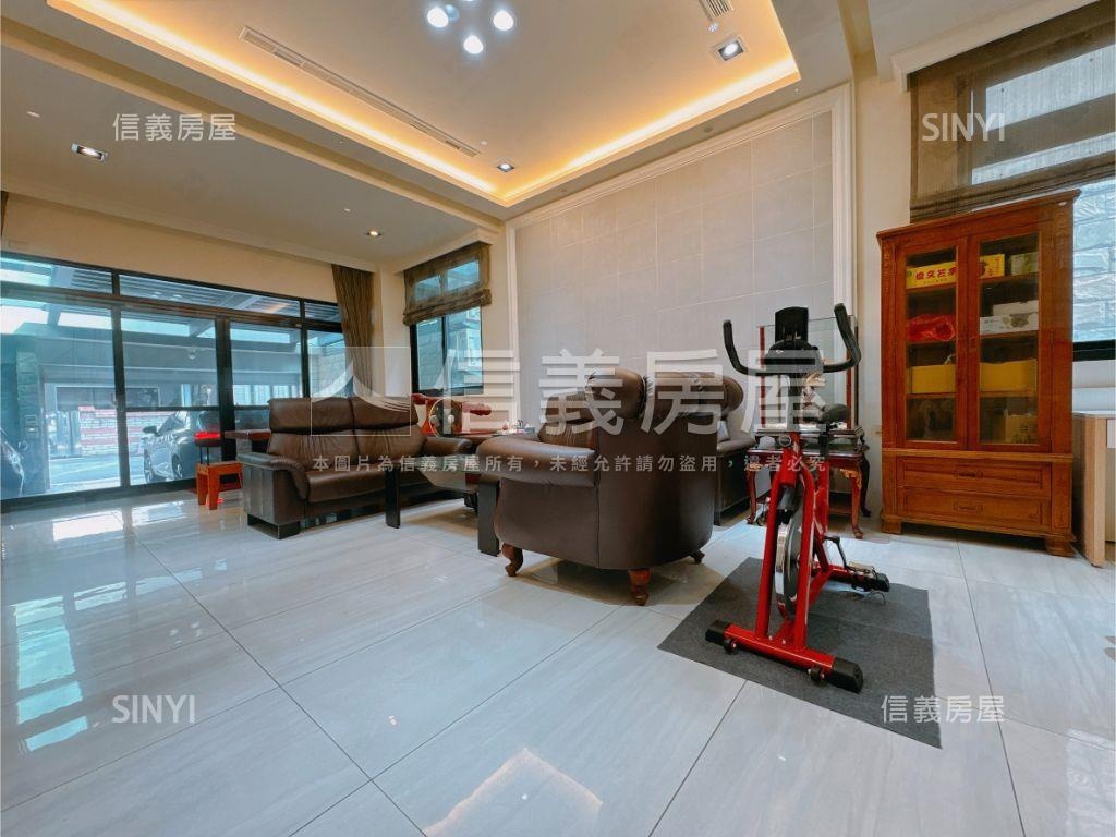 七期獨棟霸氣裝潢電梯豪墅房屋室內格局與周邊環境