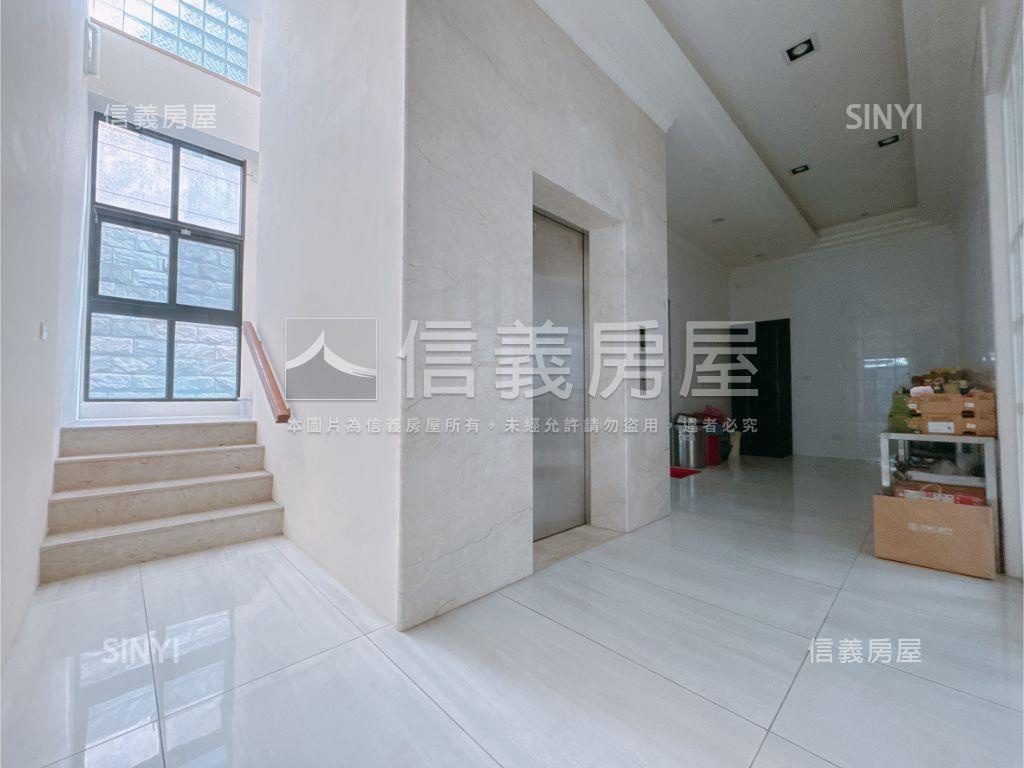 七期獨棟霸氣裝潢電梯豪墅房屋室內格局與周邊環境