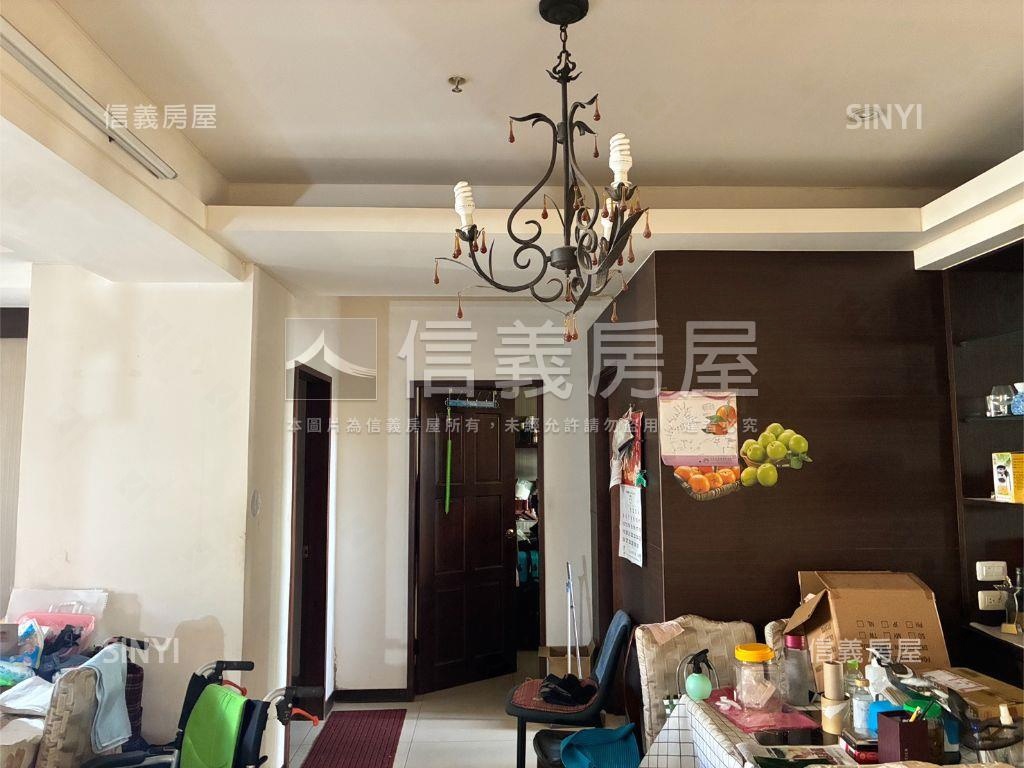 凡爾賽花園次高樓四房房屋室內格局與周邊環境