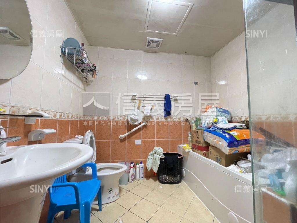 凡爾賽花園次高樓四房房屋室內格局與周邊環境