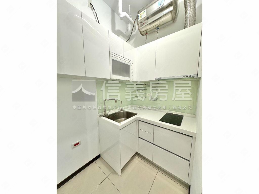 三發嵐海小資１房房屋室內格局與周邊環境