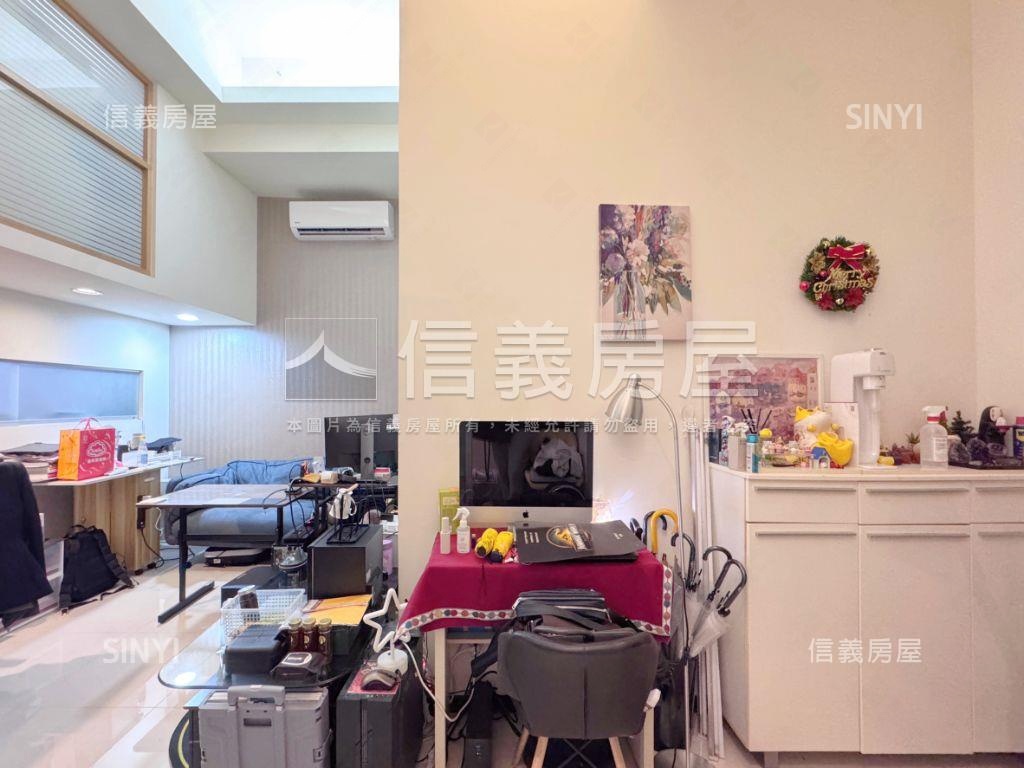 永安ＭＲＴ挑高美屋房屋室內格局與周邊環境