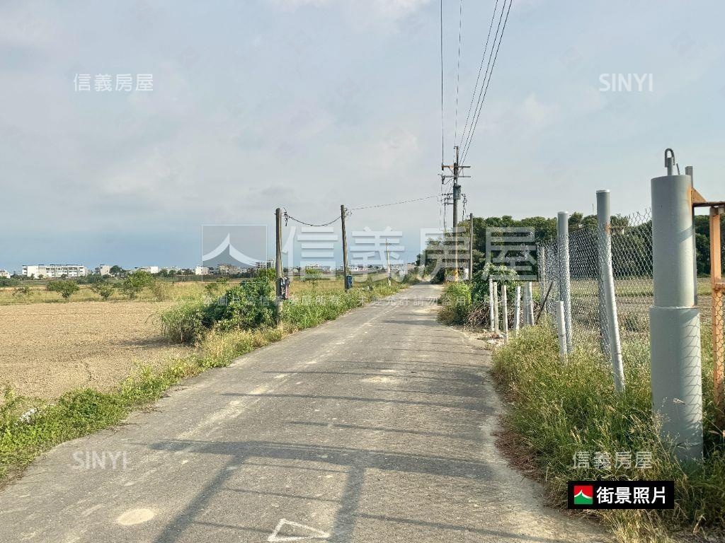 胡厝寮段千坪開心農地Ａ房屋室內格局與周邊環境