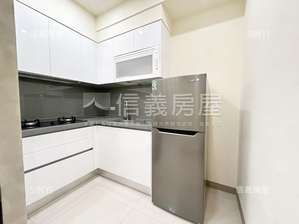 巨蛋⭐珈柏麗極新成家兩房房屋室內格局與周邊環境