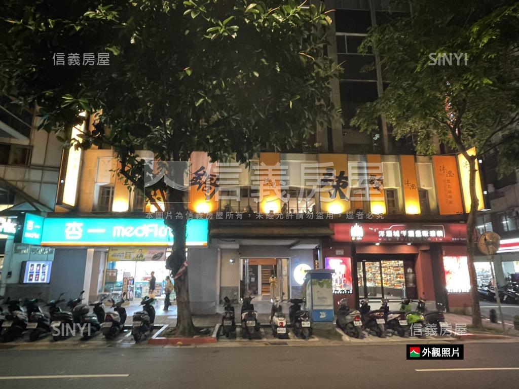 光復巨蛋大面寬角間二樓店房屋室內格局與周邊環境