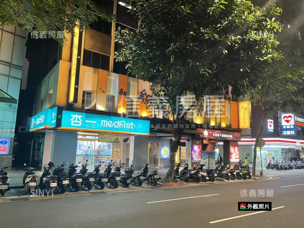 光復巨蛋大面寬角間二樓店房屋室內格局與周邊環境