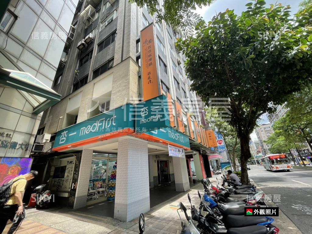 光復巨蛋大面寬角間二樓店房屋室內格局與周邊環境