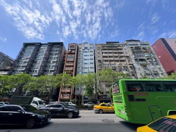 信義財經一層一戶