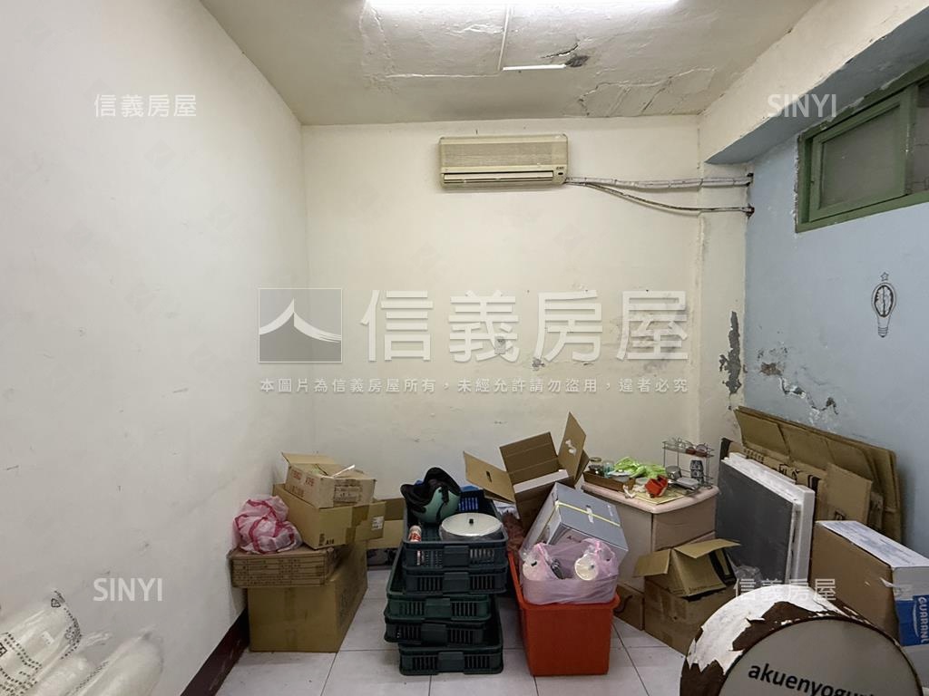 南京三民捷運一樓角店房屋室內格局與周邊環境