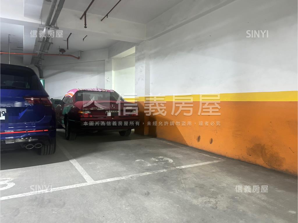 莎莎家堡平面車位房屋室內格局與周邊環境