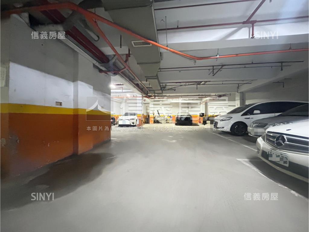 莎莎家堡平面車位房屋室內格局與周邊環境