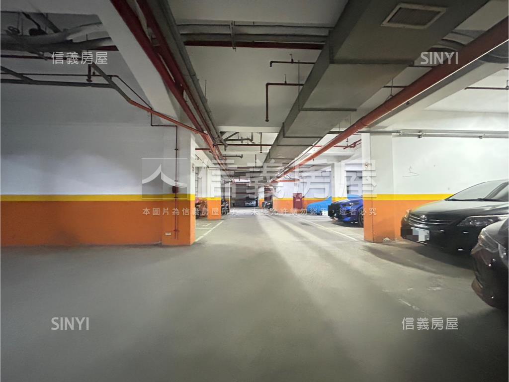 莎莎家堡平面車位房屋室內格局與周邊環境