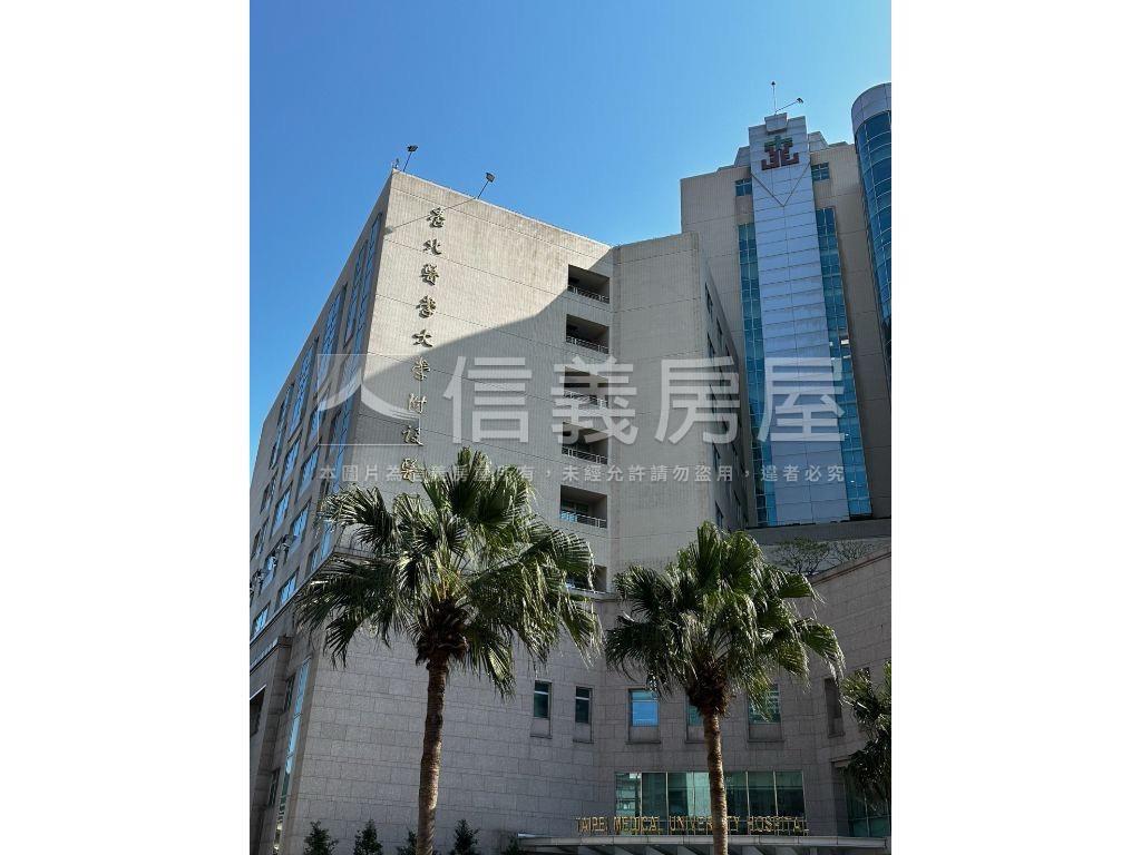 莎莎家堡平面車位房屋室內格局與周邊環境