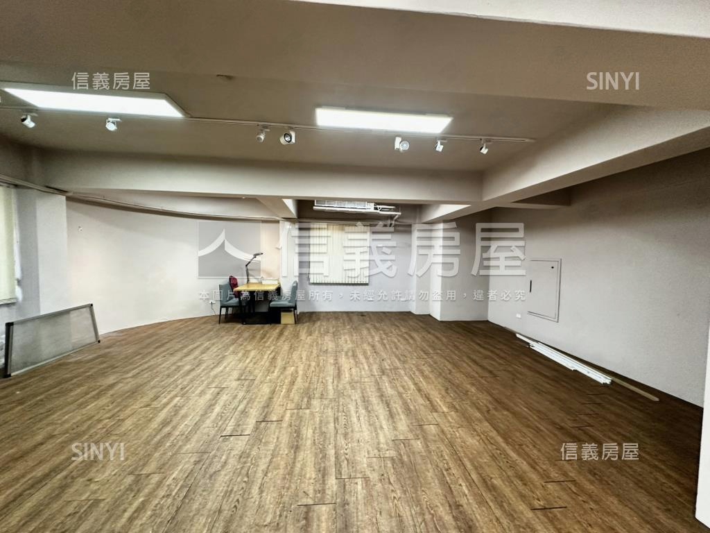 大有商圈一二樓店住房屋室內格局與周邊環境