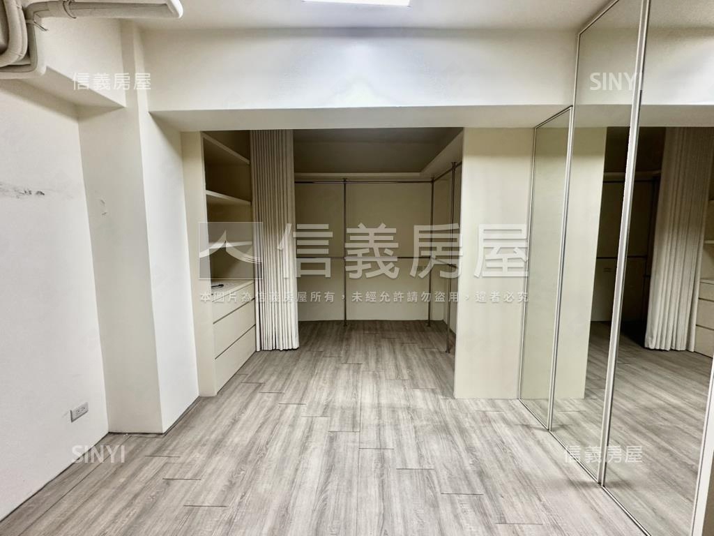 大有商圈一二樓店住房屋室內格局與周邊環境