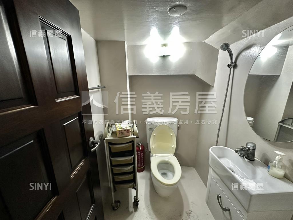 大有商圈一二樓店住房屋室內格局與周邊環境