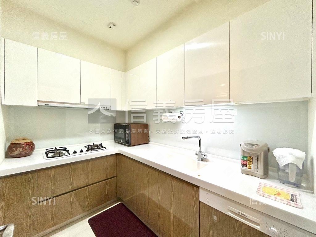 明日軸高樓３房房屋室內格局與周邊環境