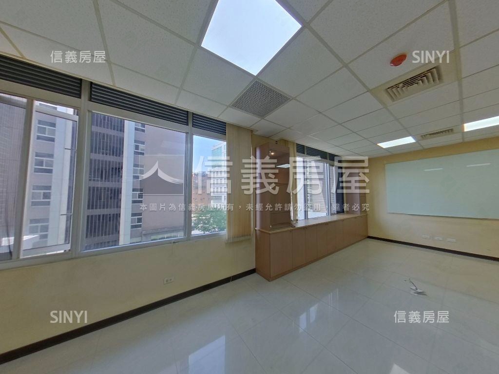 卓越台北橋和捷運廠辦房屋室內格局與周邊環境