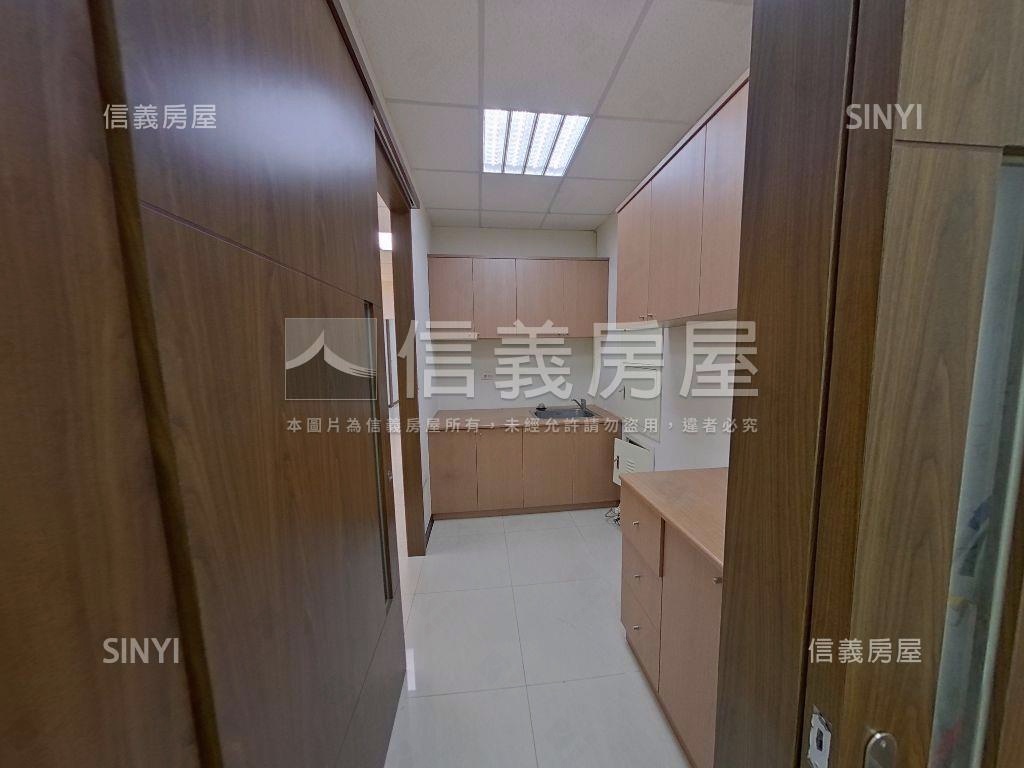 卓越台北橋和捷運廠辦房屋室內格局與周邊環境