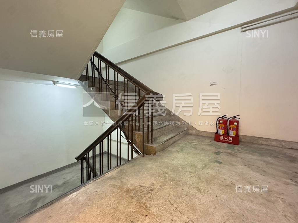 近雙子星．延平電梯大兩房房屋室內格局與周邊環境