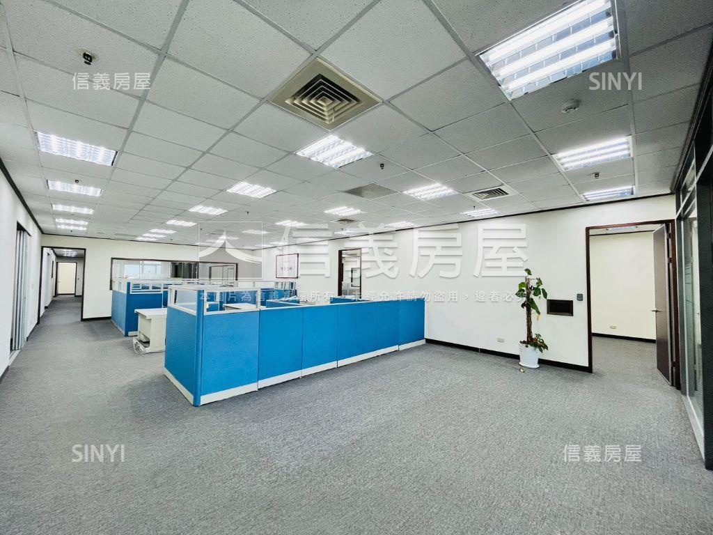 南軟二期高樓方正辦公室房屋室內格局與周邊環境
